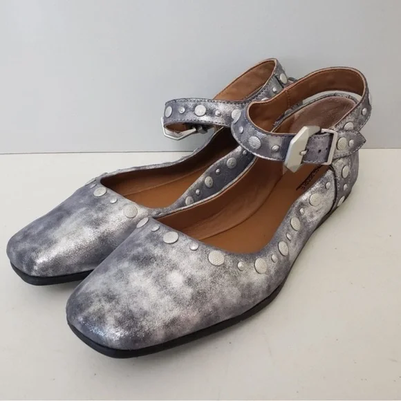 Free People Mystic Mary Jane Flats - Size 8.5 - Silver Distress - NWOT - Picture 2 of 9